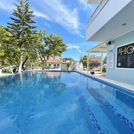 Seaview Inn *